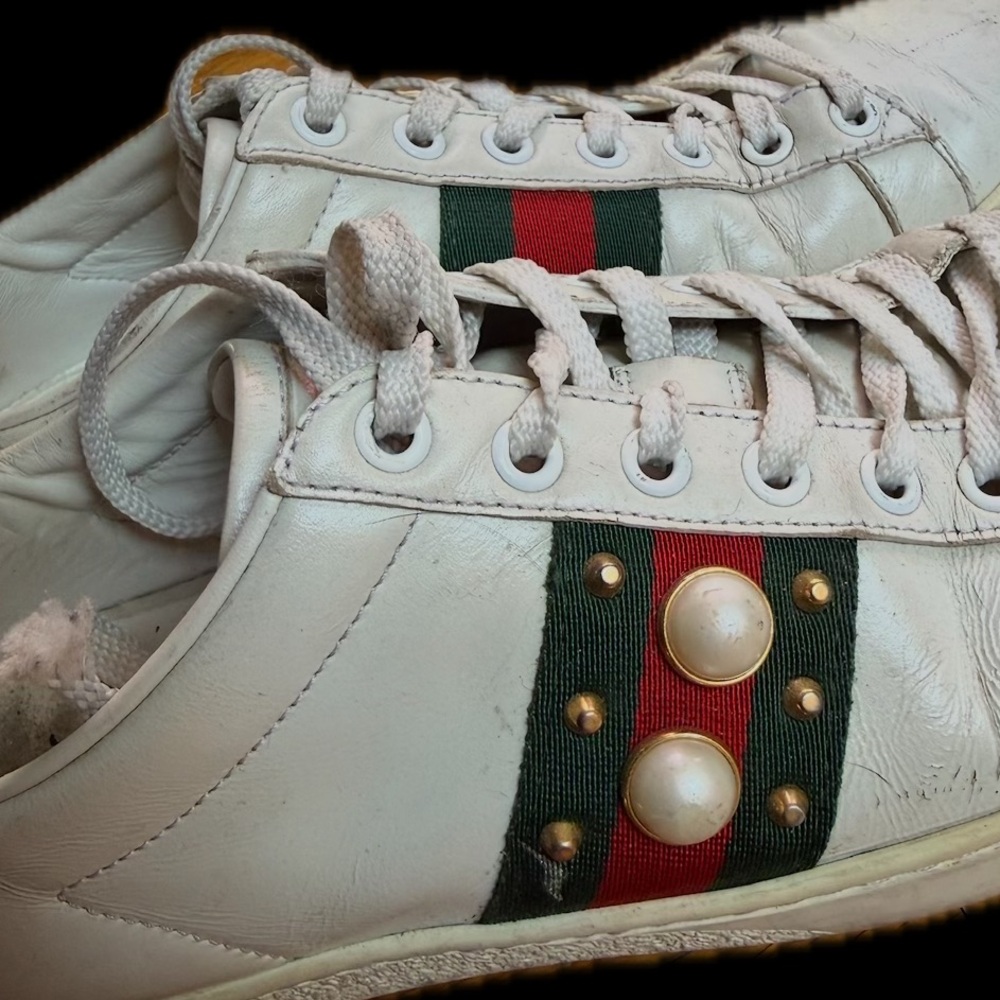 Gucci Ace leather trainers with spikes and pearls - Picture 6 of 8